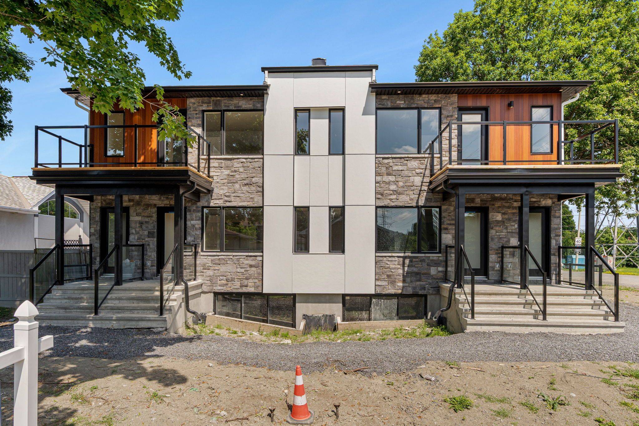 77 Granton AVE #D, Meadowlands - Crestview And Area, ON K2G 1L2