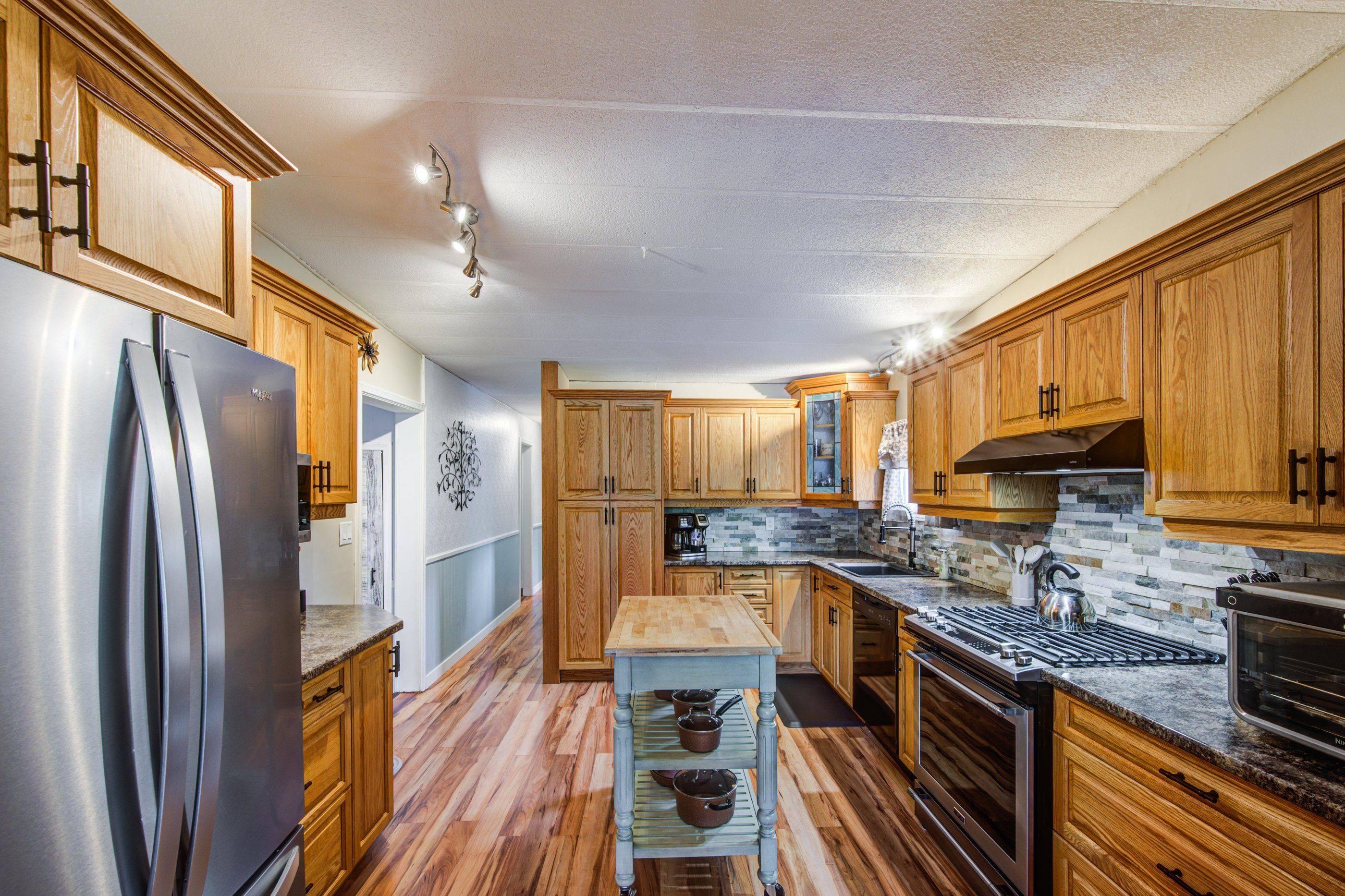 Perth East, ON N5A 6S6,174 BIRCH ST