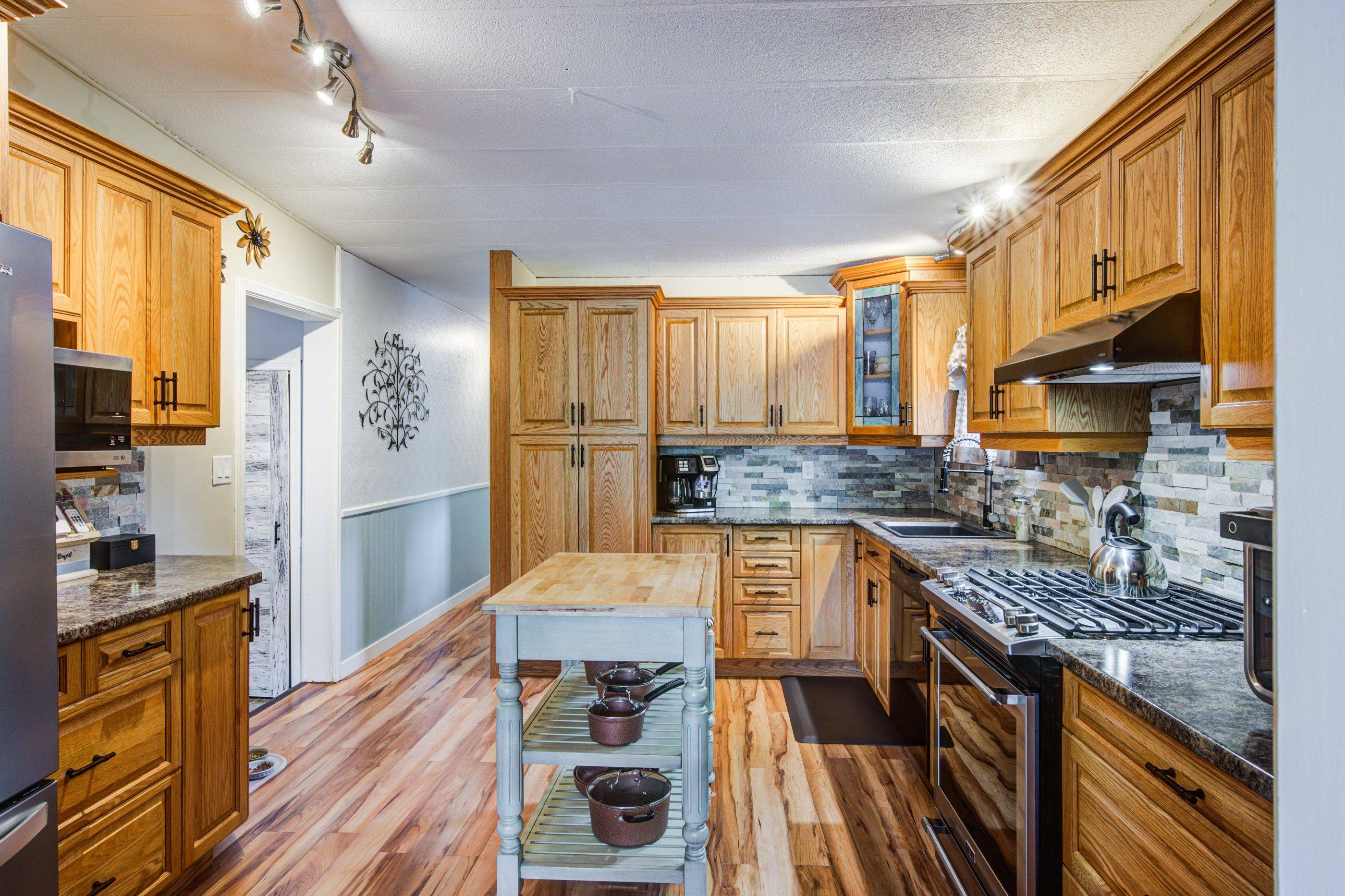 Perth East, ON N5A 6S6,174 BIRCH ST