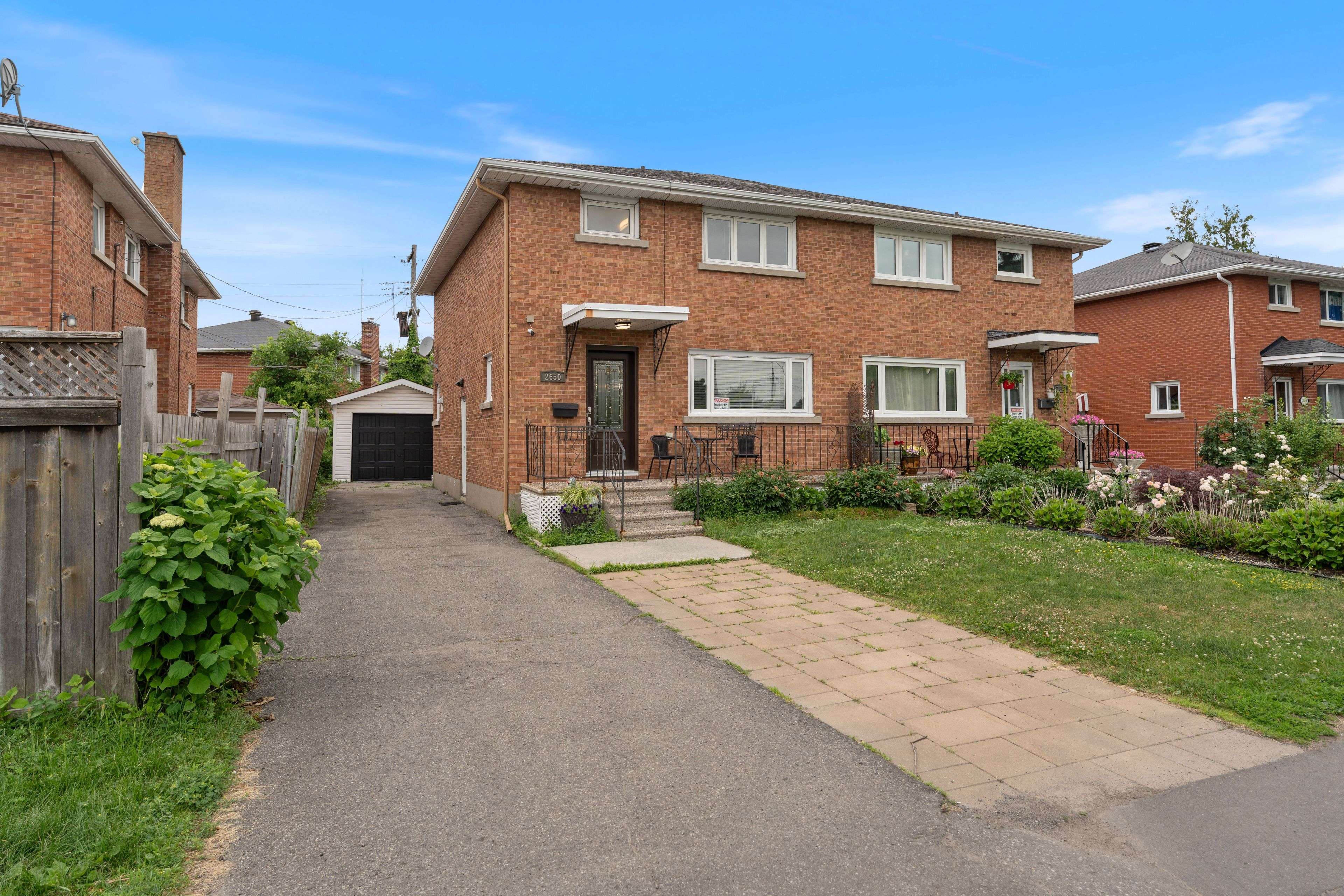 2650 ALTA VISTA DR, Hunt Club - South Keys And Area, ON K1V 7W6