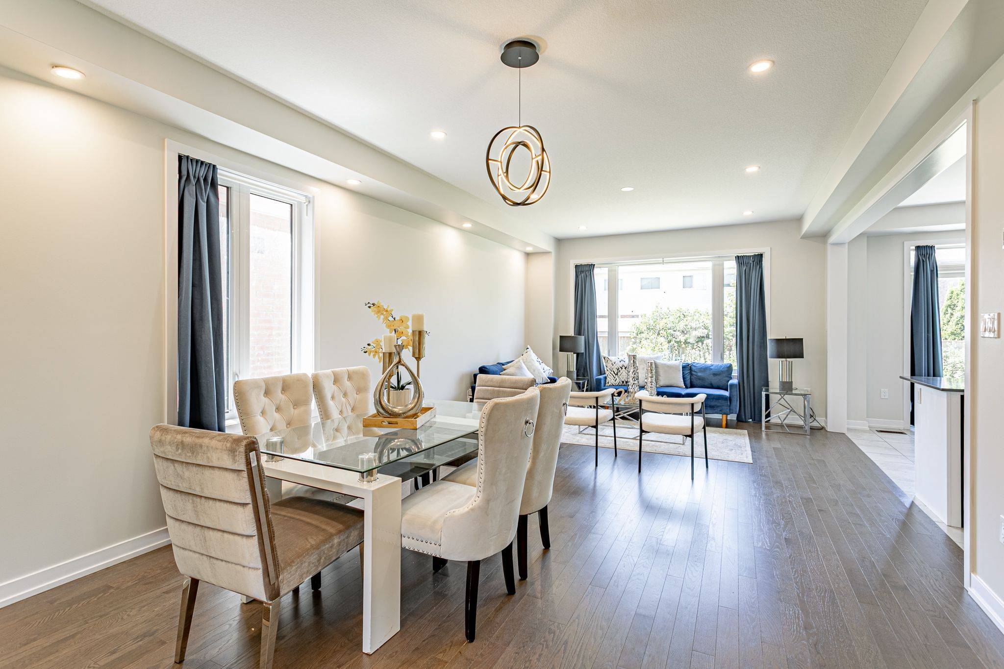 Cambridge, ON N1T 0E7,52 Lumb DR E