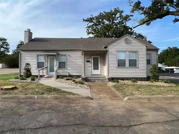 1249 Lamar Avenue, Paris, TX 75460