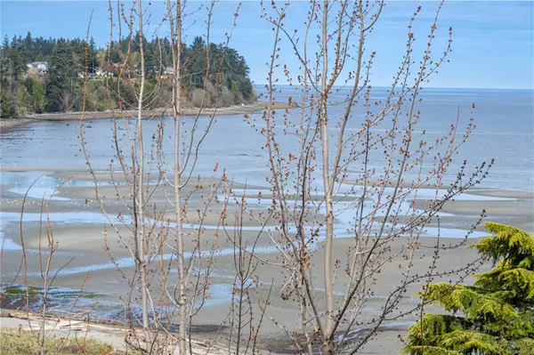 194 Beachside Dr #607, Parksville, BC V9P 0B1