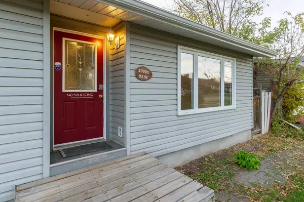 Peace River, AB T8S 1P4,10921 92 ST