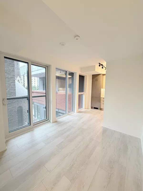 280 Dundas ST W #516, Toronto C01, ON M4T 1V4