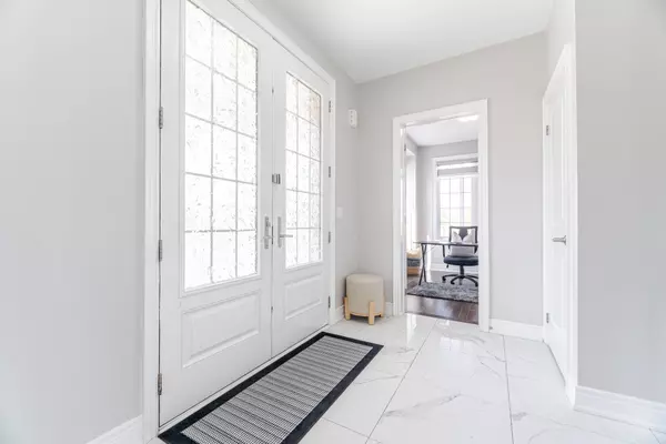 Pickering, ON L1X 0H3,2634 Sapphire DR