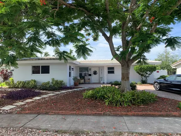 2161 NE 57th St, Fort Lauderdale, FL 33308