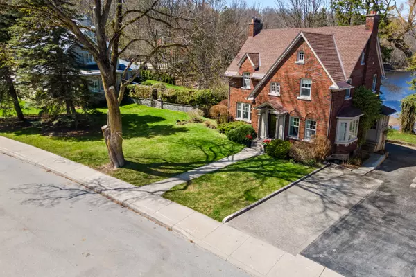 190 4th ST W, Owen Sound, ON N4K 3J9