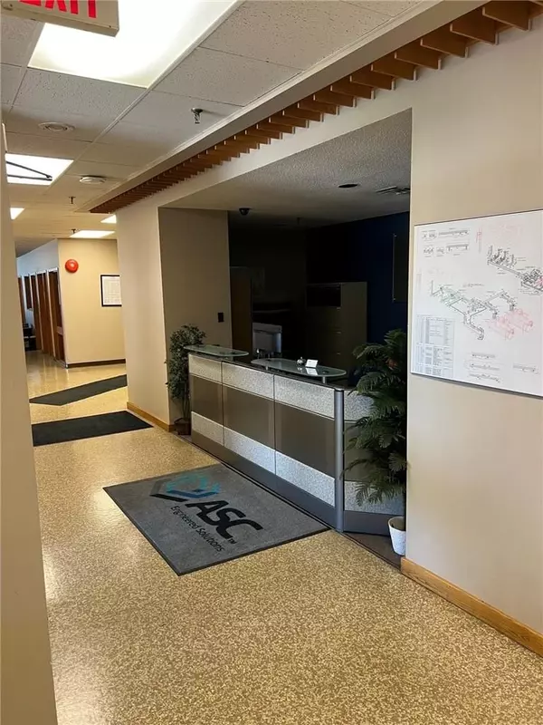 Norfolk, ON N3Y 4J7,390 SECOND AVE W #OFFICE