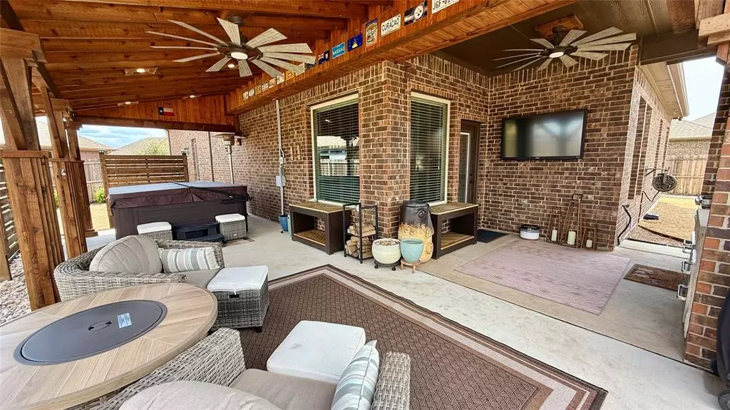 3100 Crystal Way, Royse City, TX 75189