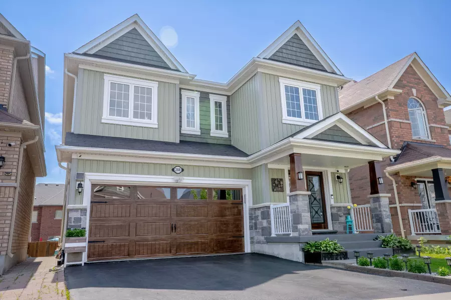 288 Pimlico DR, Oshawa, ON L1L 0L3