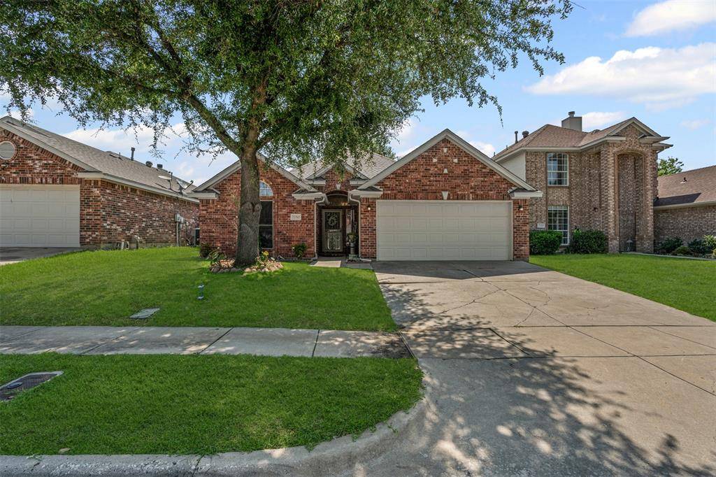 7750 Summerbrook Circle, Fort Worth, TX 76137