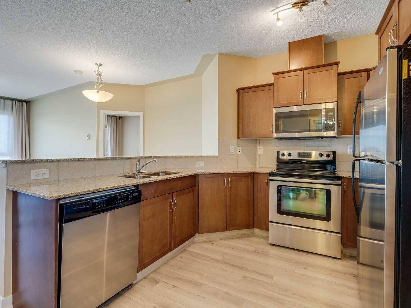 Calgary, AB T2G 1B5,35 Inglewood PARK SE #505