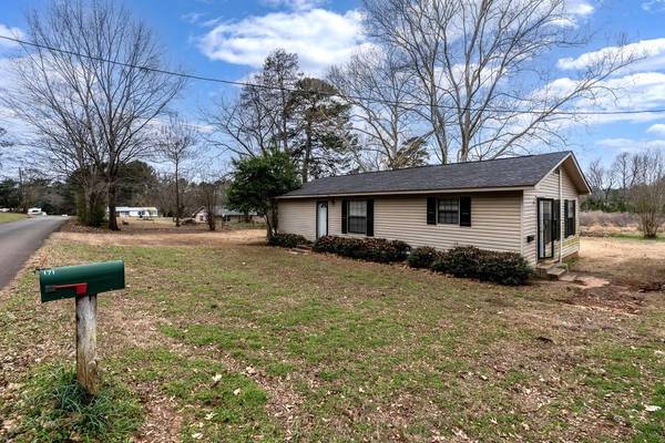 171 N Echo Ln, Rusk, TX 75785