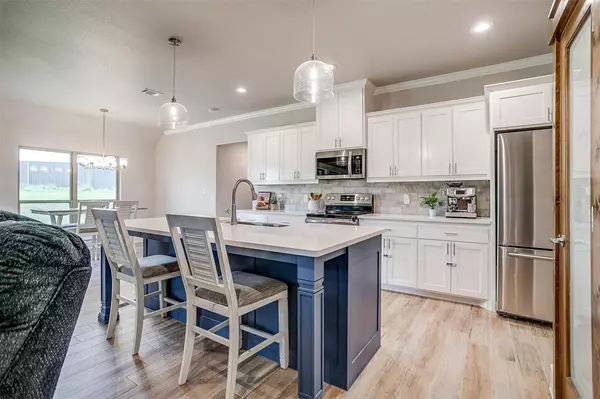 4017 Crick Court, Weatherford, TX 76087