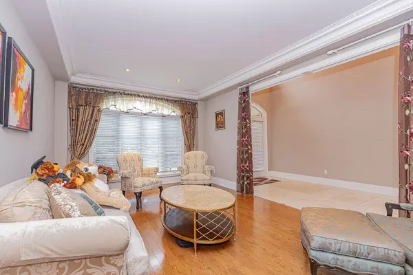 Toronto C14, ON M2N 3T1,395 Princess AVE