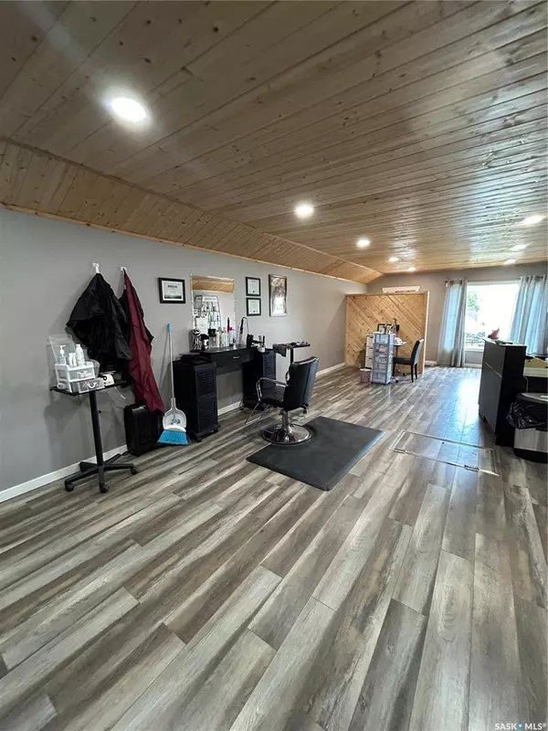 Kelvington, SK S0A 1W0,312 Main STREET