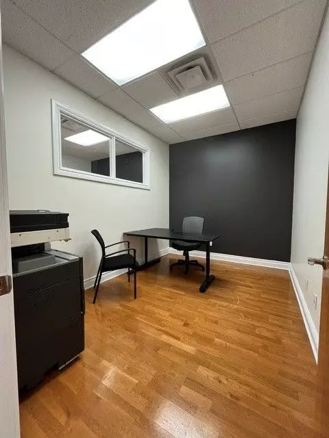 Kanata, ON K2M 0J1,120 Terence Matthews CRES #B1