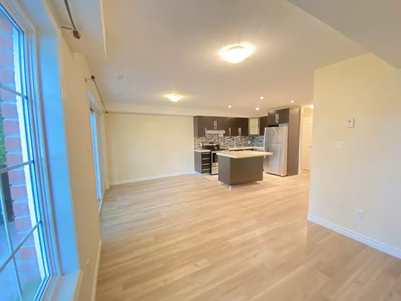 93 Gage AVE #1, Kitchener, ON N2G 0A8