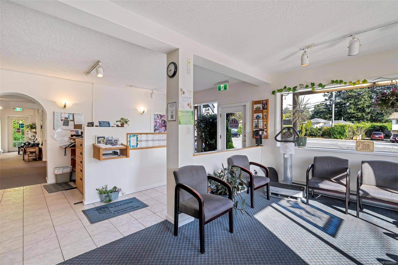 Colwood, BC V9C 1T5,385 Lagoon Rd