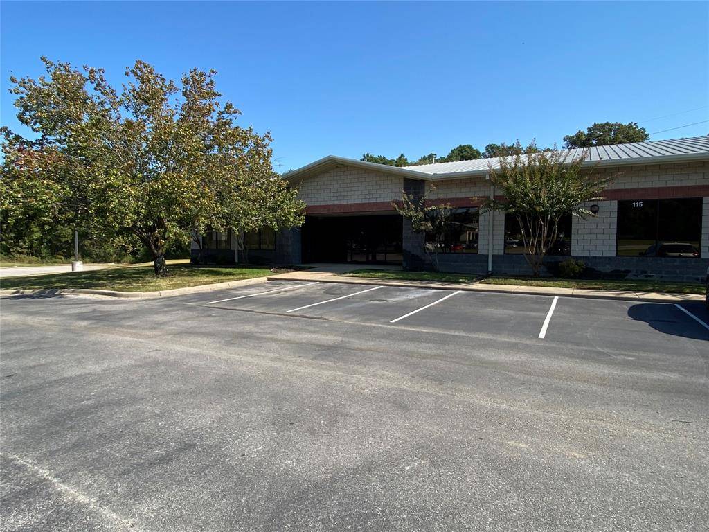 Tyler, TX 75704,115 Jordan Plaza Boulevard #207