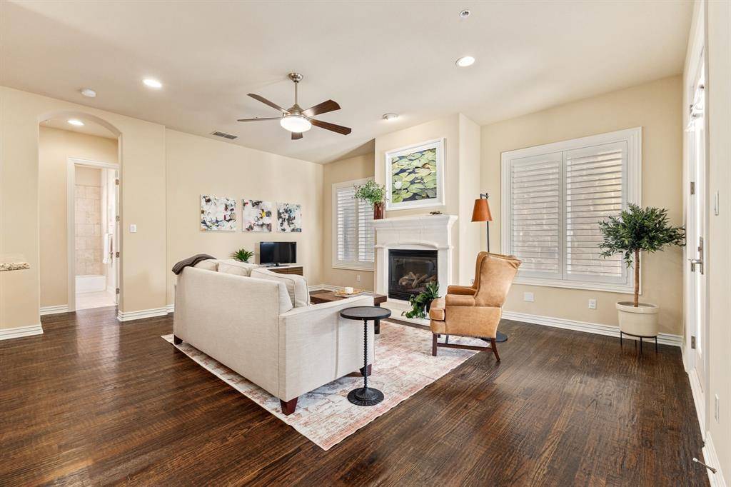 2811 Hood Street #E, Dallas, TX 75219