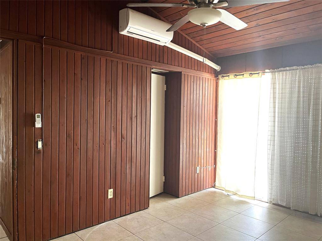 Fort Lauderdale, FL 33334,5401 NE 18th Ave