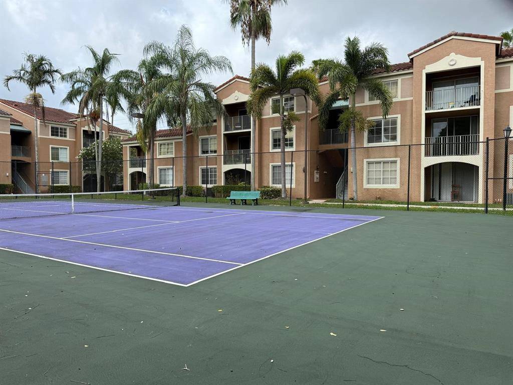 4808 N State Road 7 #204, Pompano Beach, FL 33073