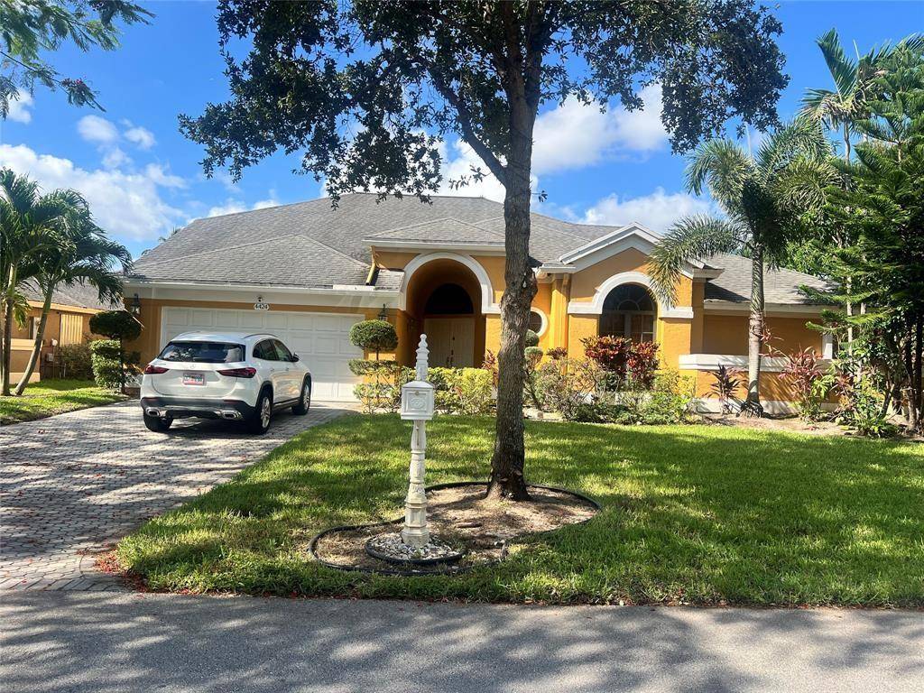4424 NW 52nd St, Coconut Creek, FL 33073