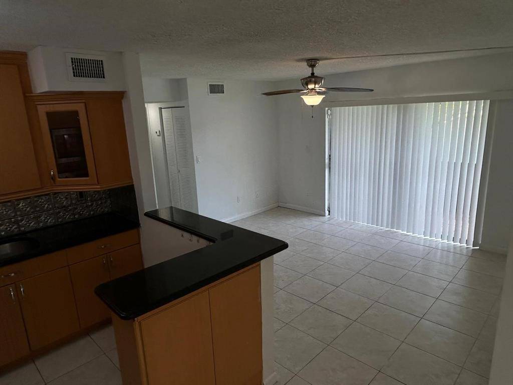 Miami Gardens, FL 33169,485 NW 210th St #104