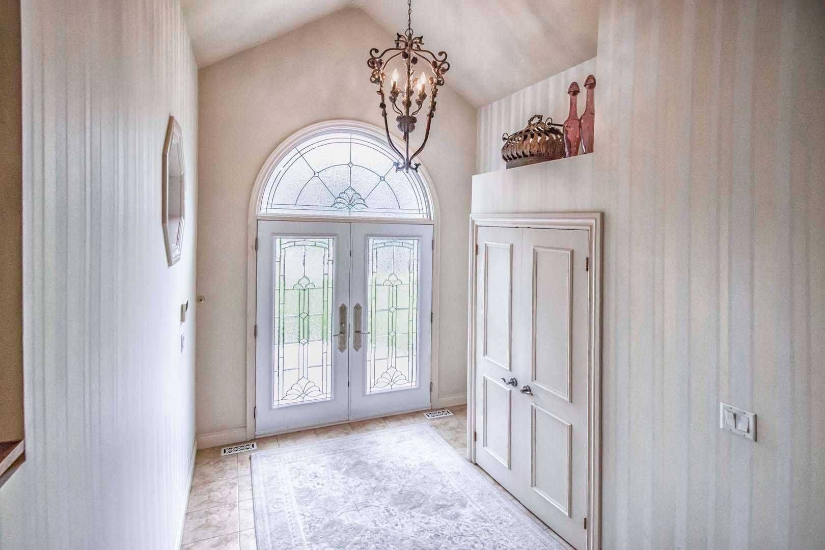 Richmond Hill, ON L4C 6S5,4 Orlon CRES