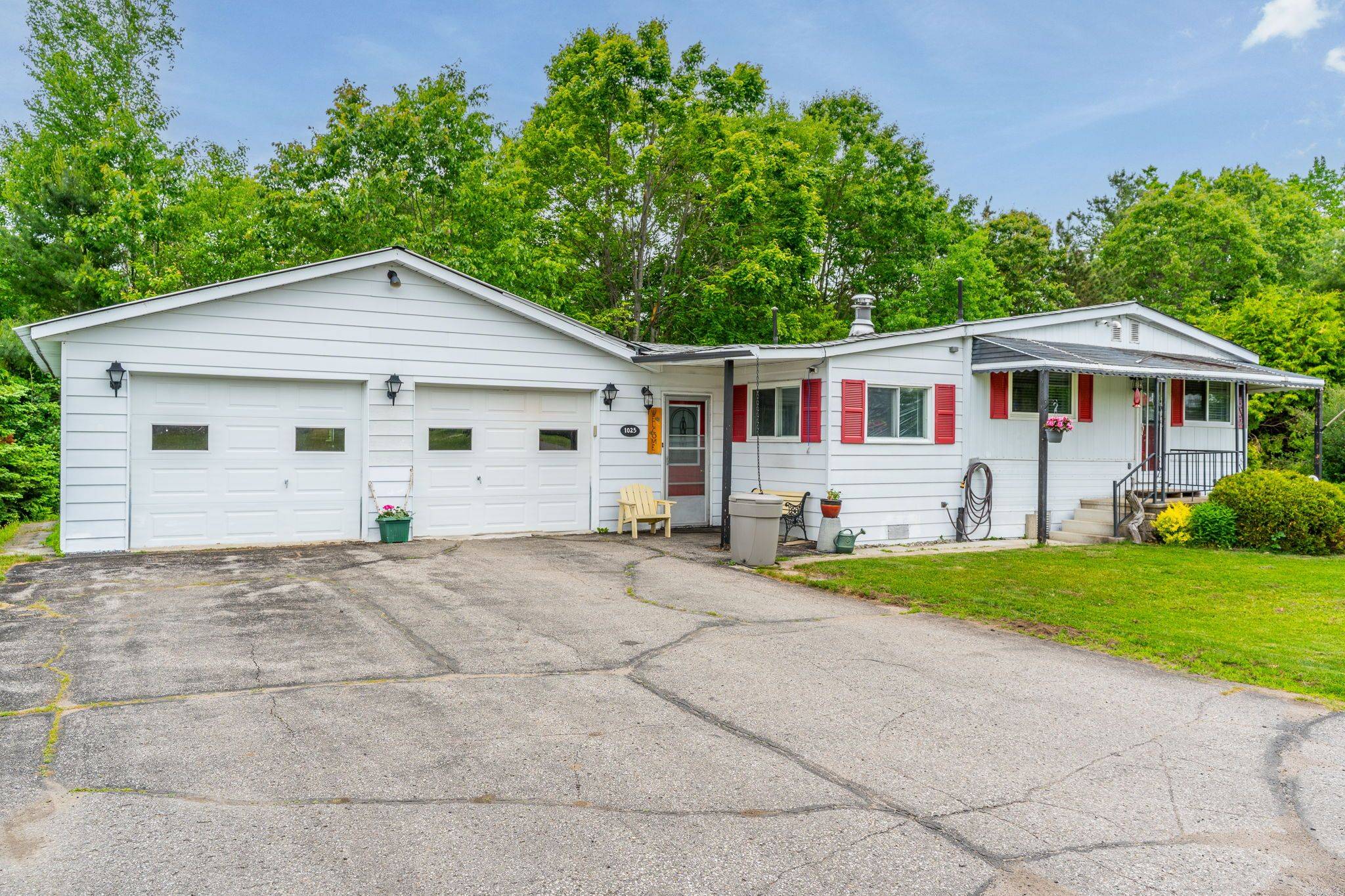 Minden Hills, ON K0M 2K0,1025 Seventh LN