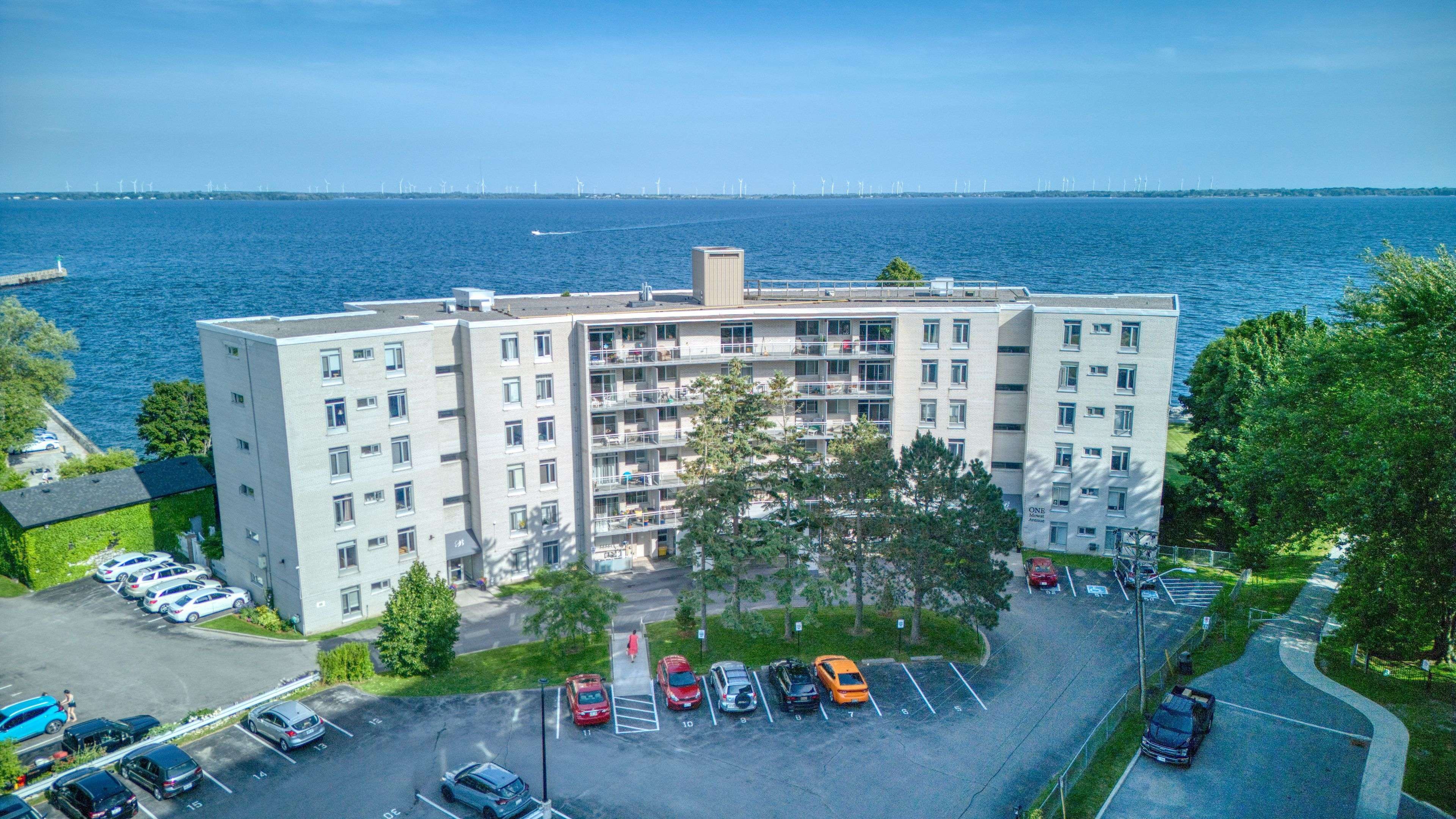Kingston, ON K7M 1J8,1 Mowat AVE #305