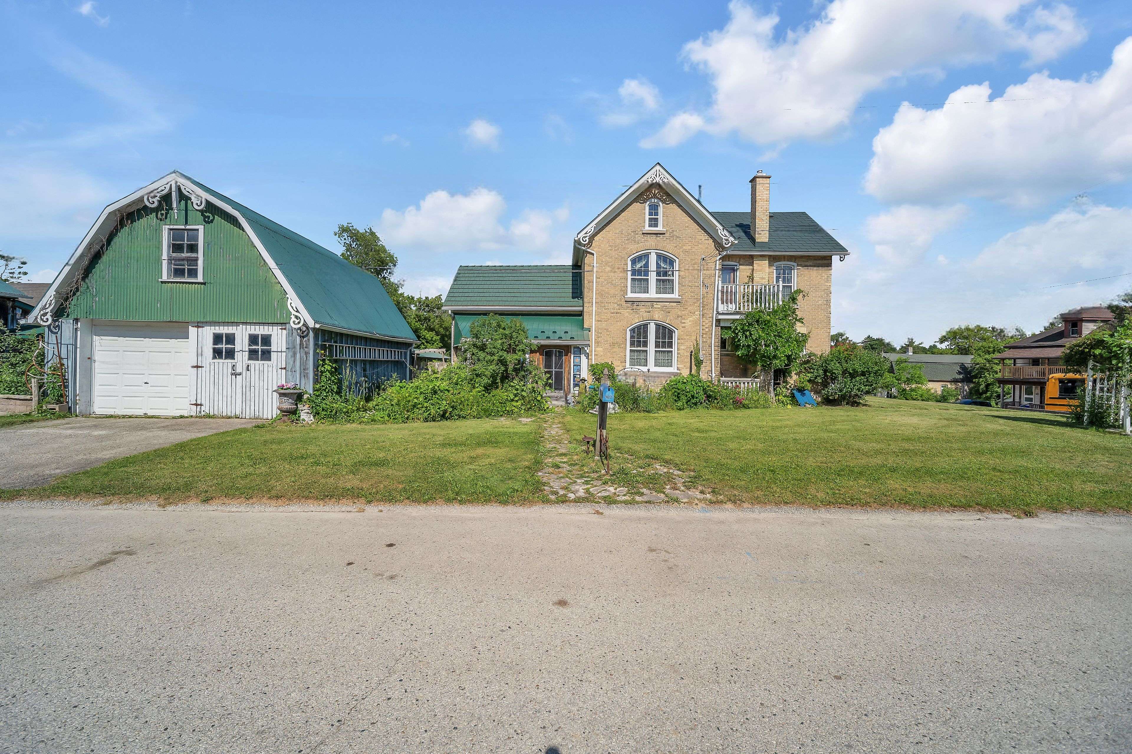 West Grey, ON N0G 1R0,402 LAMBTON ST E