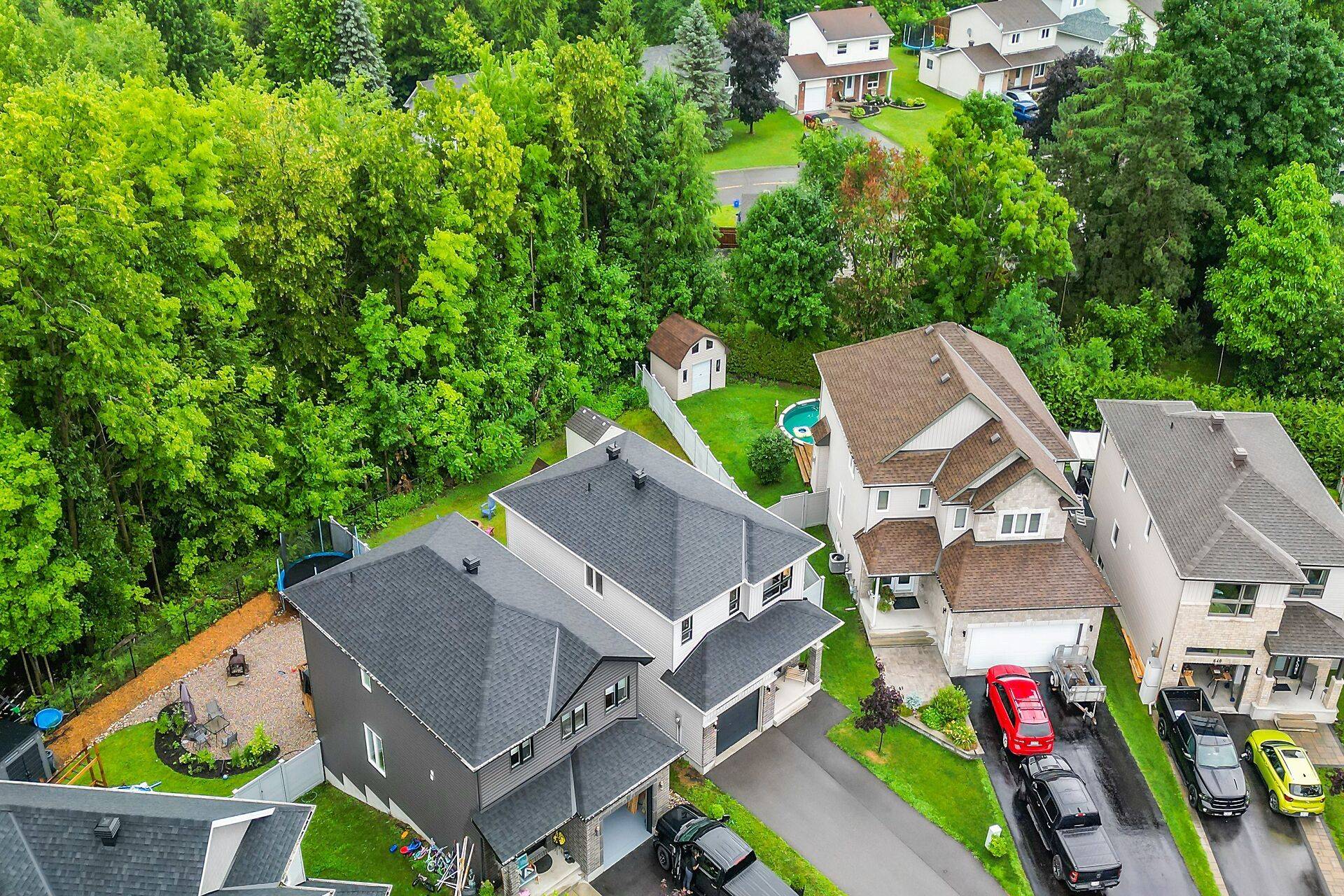 Clarence-rockland, ON K4K 1E8,648 Robert ST