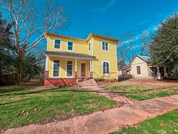 917 N Jackson St, Palestine, TX 75801