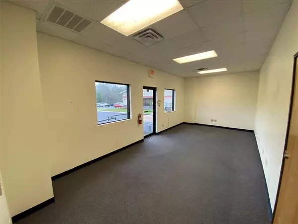 Tyler, TX 75704,104 Jordan Plaza Boulevard #410