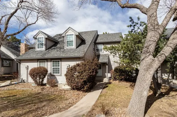 384 Cobblestone DR, Colorado Springs, CO 80906