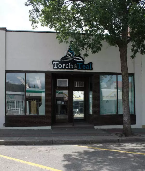 5023 50 AVE, Ponoka, AB T4J 1S1
