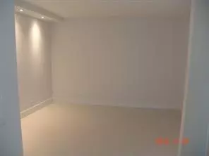 Miami Beach, FL 33140,6039 Collins Ave #1227