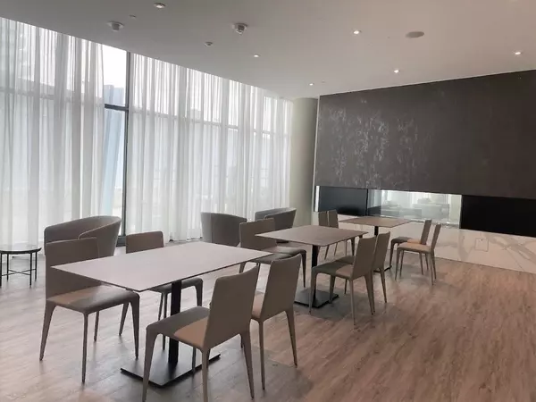 Mississauga, ON L5B 0M3,3900 Confederation Pkwy #5905
