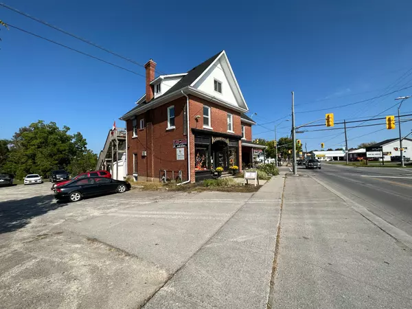 Selwyn, ON K0L 1H0,822 Ward ST