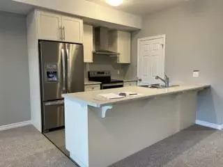 Kitchener, ON N2R 0S8,114 Oat LN