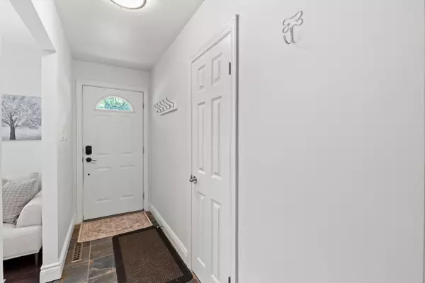 Hamilton, ON L9C 5B9,200 Upper Paradise RD