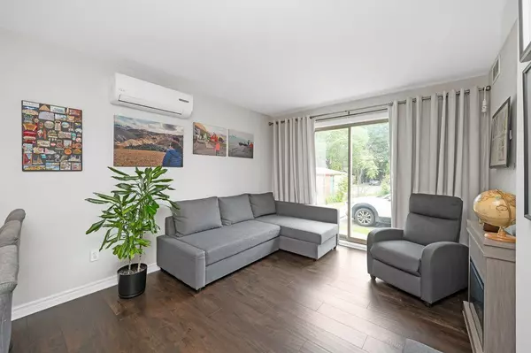 Hamilton, ON L8L 5E1,28 Victoria AVE #102