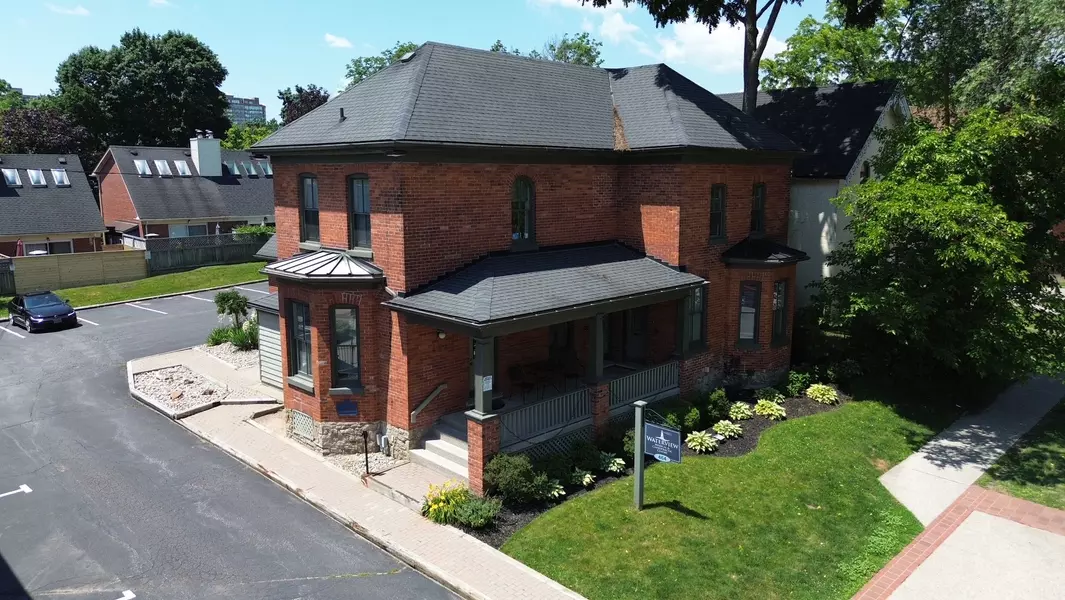 464 Locust ST, Burlington, ON L7S 1V1