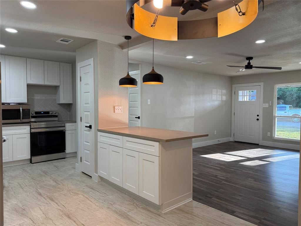 Dallas, TX 75232,7118 Arborcrest Drive