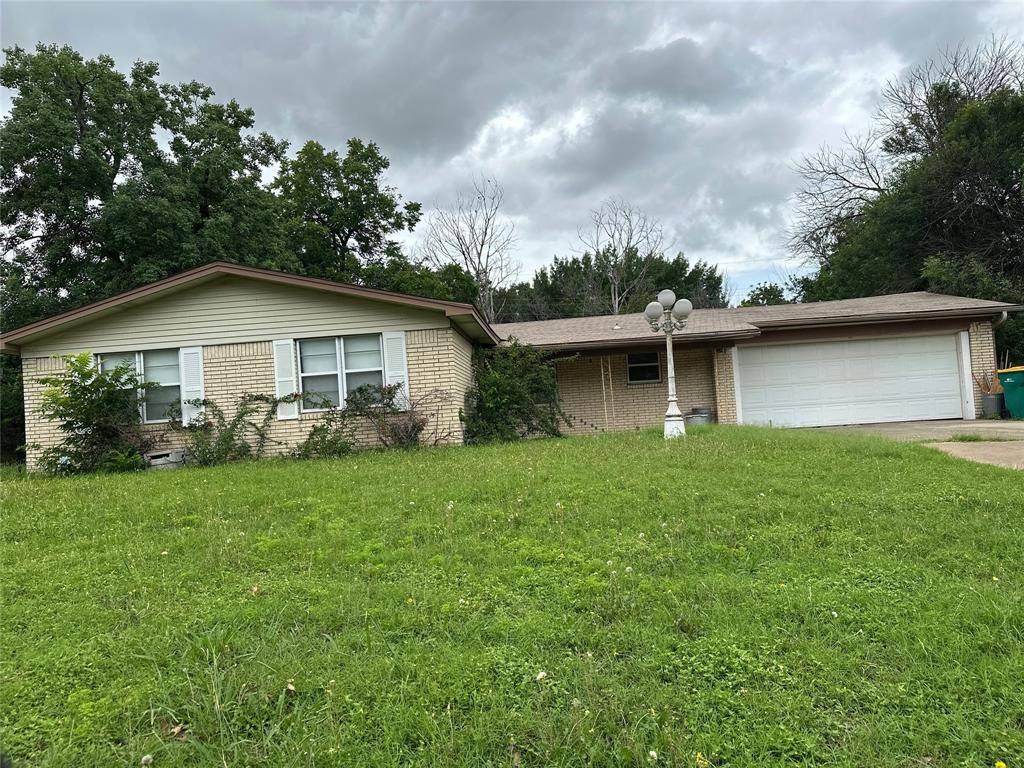 112 E Dawn Drive, Robinson, TX 76706