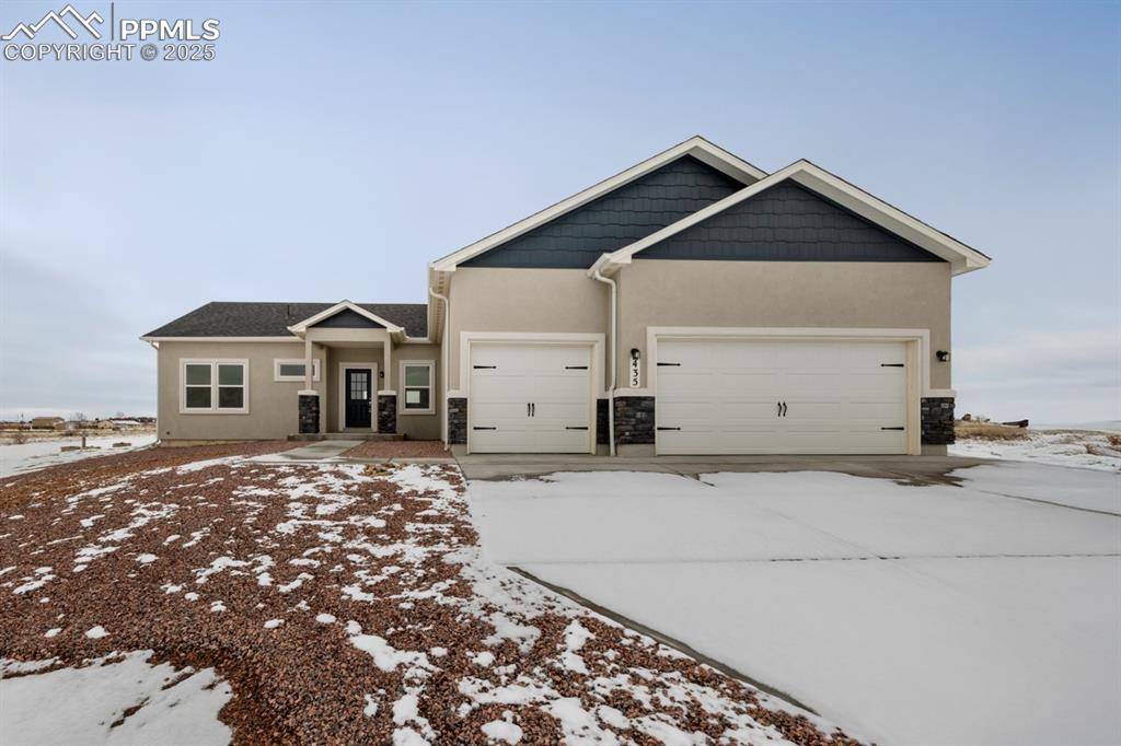 435 E Goldenrod DR, Pueblo West, CO 81007