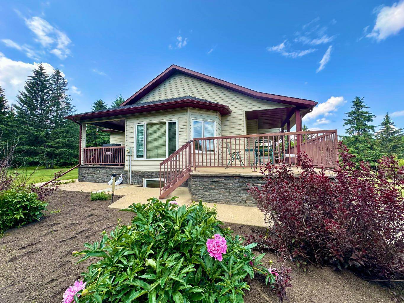 Lac La Biche, AB T0A 2C0,66544 RGE RD 140B